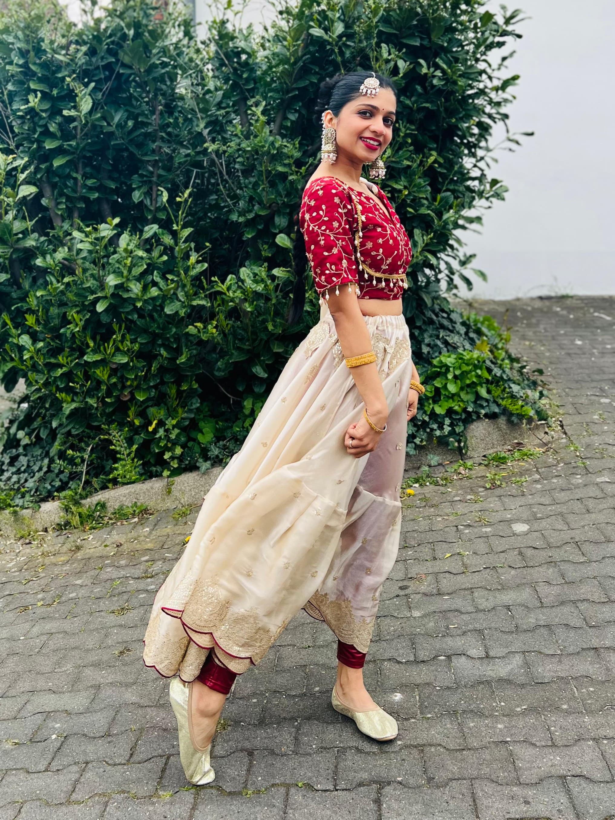Aiswarya dancing in Essen.
